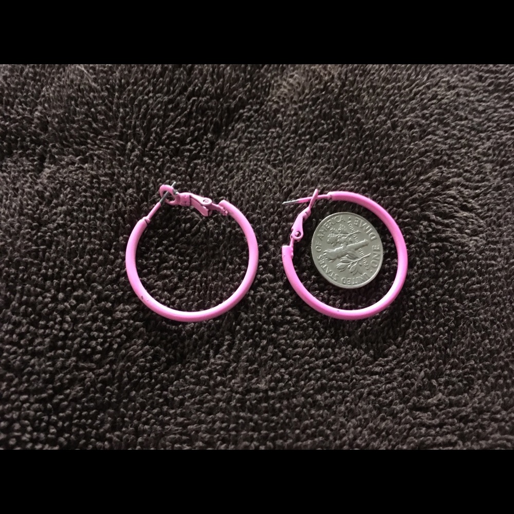 Pink earrings - Picture 2 of 2